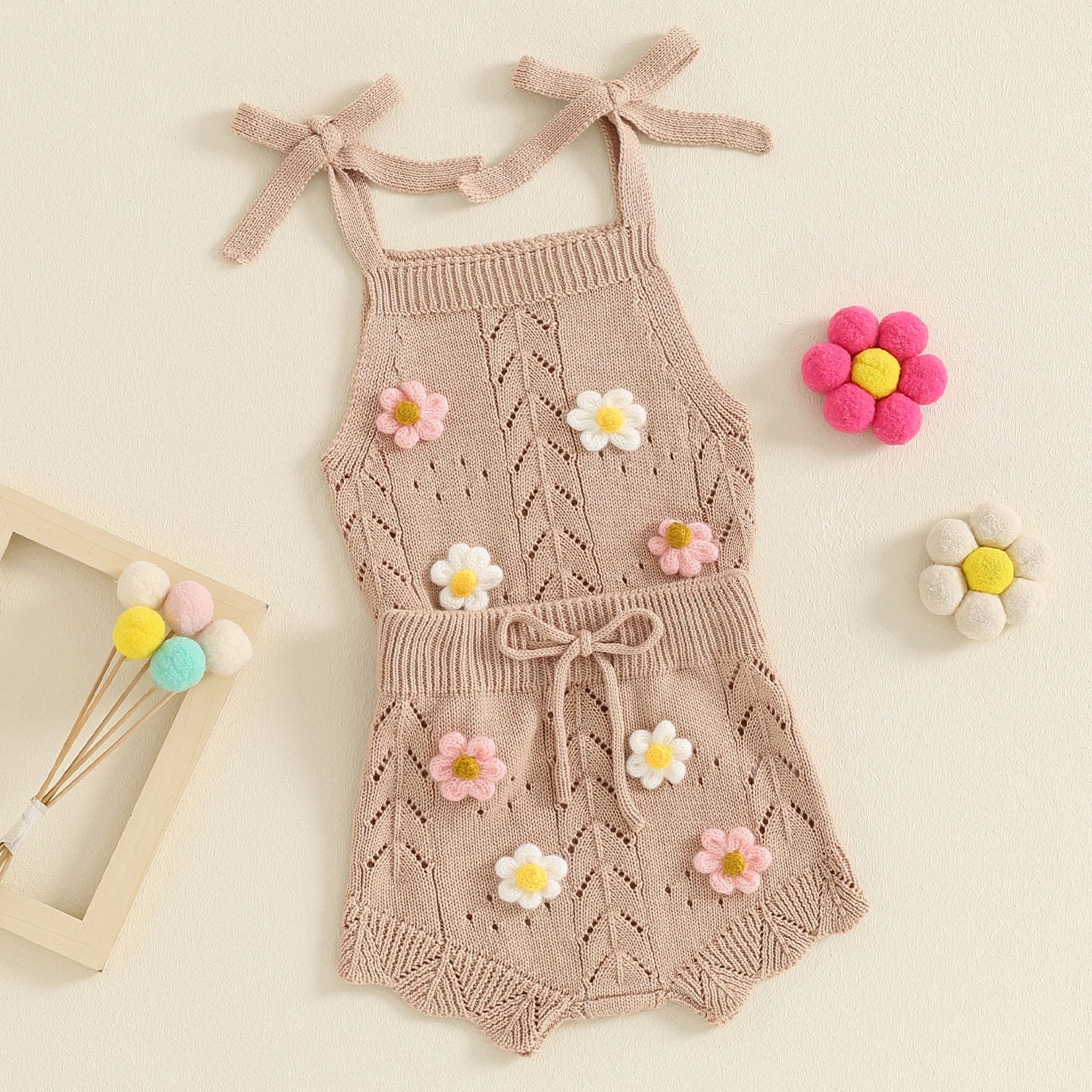 Pretty Knitted Flowers Embroidery Top & Shorts