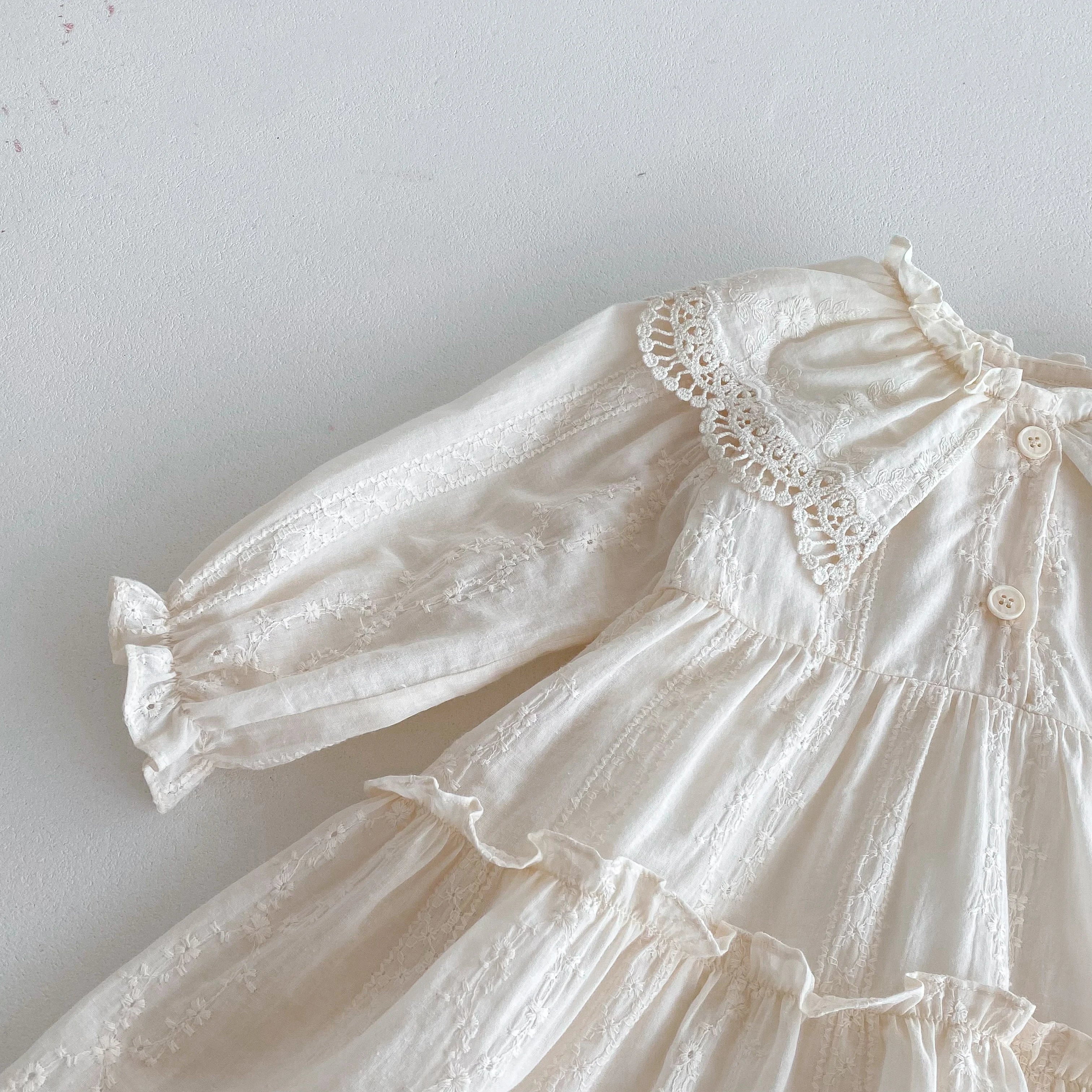 Pretty Lace Collar Dress